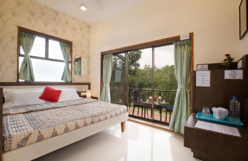 Suryamal Villa | SaffronStays Nithyam, Vikramgad