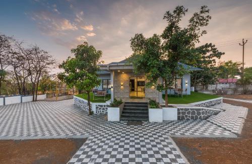 Khodala Villa | SaffronStays Sienna, Kasara