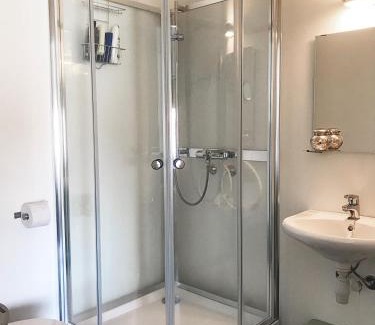 Inderoy Hotel | SAGA, unikt badehotell med 5 rom, sauna og badebrygge - Inderøy