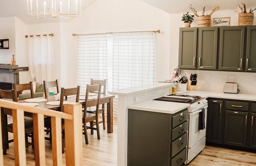 Klamath Falls House | Sage & Pine Modern Townhome