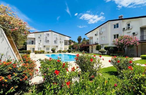Kiris Villa | Sahile yakın havuzlu villa