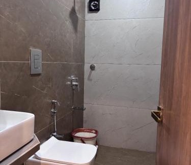 Bhayandar East Hotel | Sai Ram Regency
