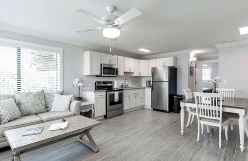 Stuart Apartment | Sailfish Suites 1 - Waterfront & pet friendly!