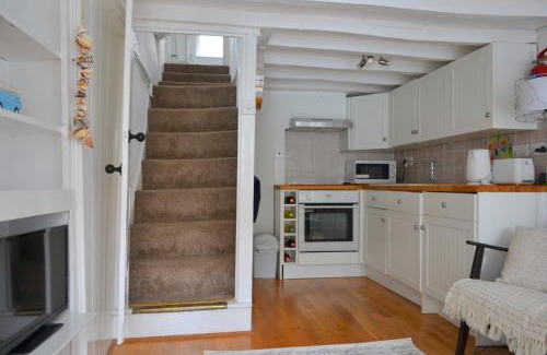 Shaldon House | Sailmaker's Cottage