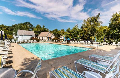 Summer Village House | Sailor's Paradise