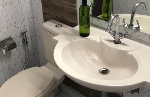 Vasant Kunj Bed & Breakfast | Sailors Home - C6, Vasant Kunj