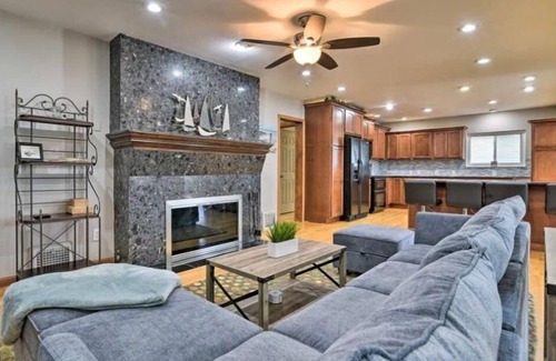Algonac House | Saint Clair River front Retreat With 6 Beds - Enjoy Fishing-Kayak-Relax