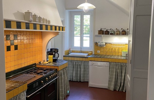 Saint-Barthelemy-de-Vals House | Saint Barthelemy De Vals: Mansion - Saint barthelemy de vals