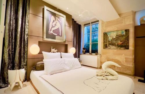 Saint-Germain-en-Laye Apartment | Saint Germain en Laye Hyper Centre Apartment 2 min RER