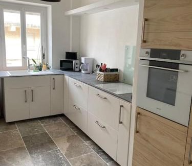 Saint-Laurent-de-Mure Apartment | Saint-Laurent-20 min Lyon-proche Aéroport-Eurexpo