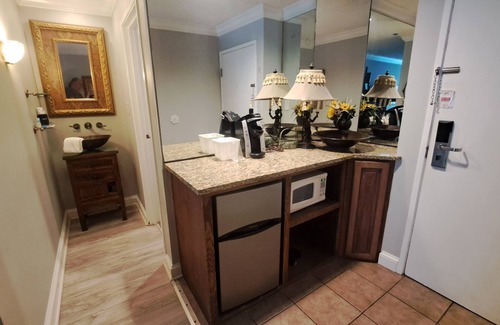 Saint Simons Island Hotel | Saint Simons Inn by the Lighthouse