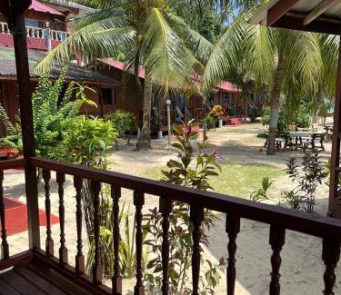 Tioman Island Ski Chalet | SALANG SAYANG RESORT PULAU TIOMAN