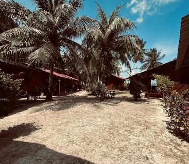 Tioman Island Ski Chalet | SALANG SAYANG RESORT PULAU TIOMAN