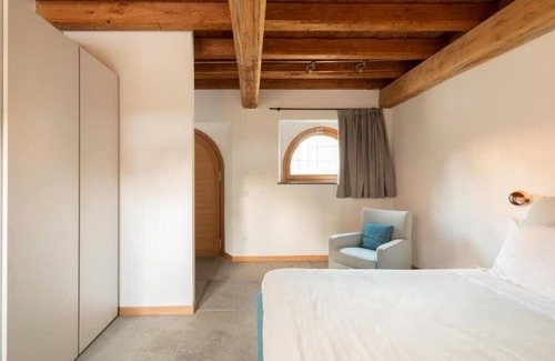 Cori Hostel | Salmanazar Superior King Room