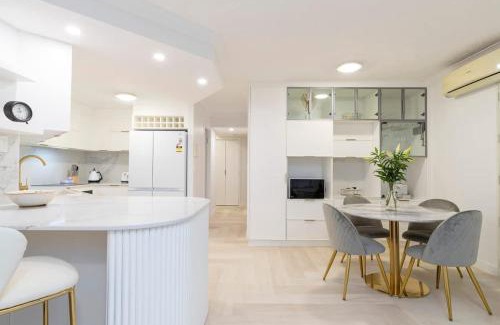 Buddina Apartment | Salt & Sky - Kawana Rooftop Beach Break