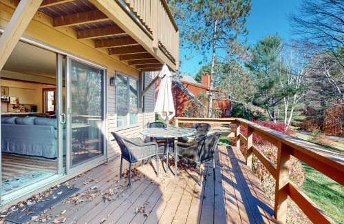 Quechee House | Saltbox 12F