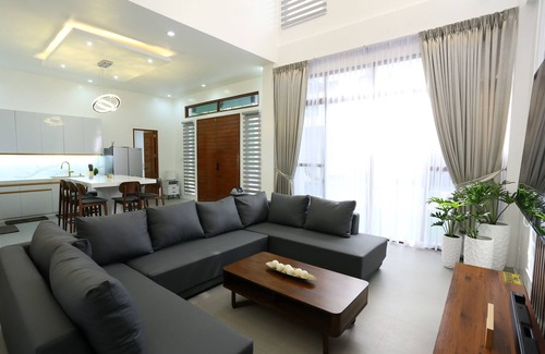 Mendez Villa | Saltwater Serenity RestHouse-perfect escape for families seeking Comfort&Privacy