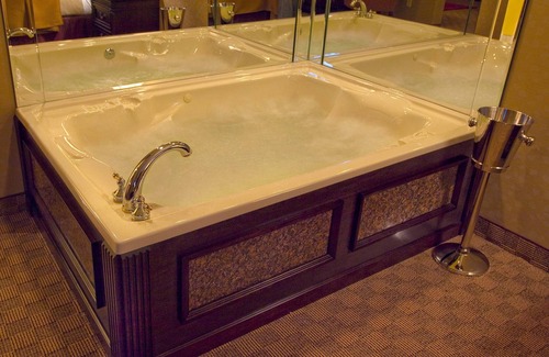 Williamsville Hotel | Salvatores Grand Hotel