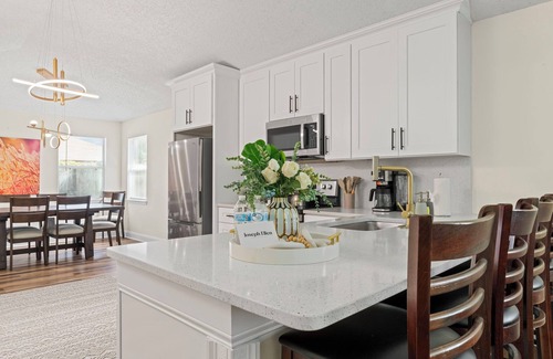 Sandalwood House | Sam Houston Stay in Jacksonville
