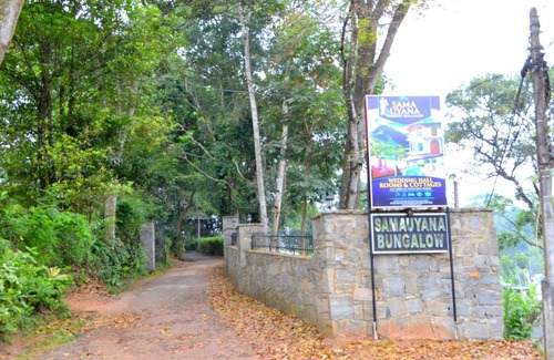 Ganga Ihala Korale House | Sama Uyana Holiday Bungalow