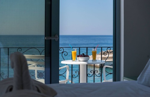 Khora Sfakion Hotel | Samaria by the Sea