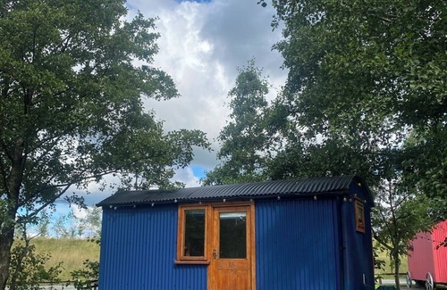 Higher Walton Cabin | Samlesbury Hall Shepherd's Hut