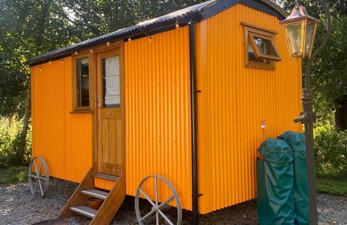 Higher Walton Cabin | Samlesbury Hall Shepherd's Hut