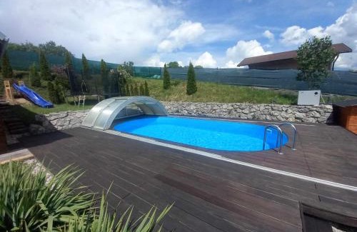 Podhorie House | Samostatný dom s bazénom v Rajeckej doline