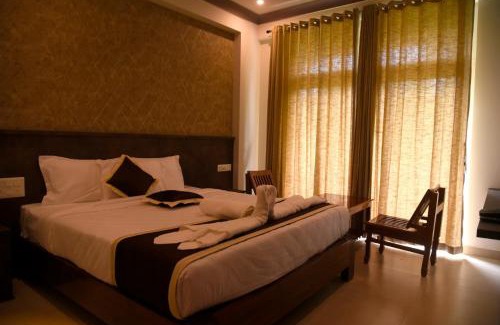 Piriyapatna Hotel | Samruddhi Comforts