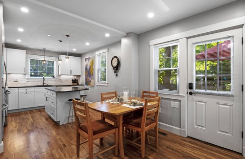 Marblehead Condo | Samuel Tucker House - Downtown Luxury 2 Bedroom Condo