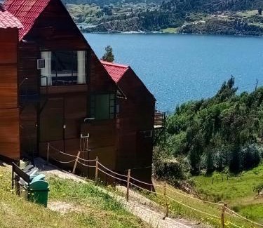 Tota House | SAN ALEJO- CABAÑAS Y CAMPING