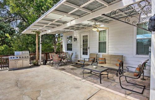 Northwest Los Angeles Heights House | San Antonio House with Private Pool, Spa and Grill