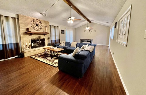 North San Antonio - SAT House | San Antonio TX- 3BR Fully Furnished Corporate Home