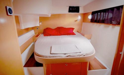 Carti Tupile Boat Rental | San Blas Catamaran