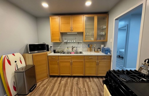 North Clairemont House | San Diego A-Twin-House Close to Beaches, Mall, SD Downtown, Seaworld, SD Zoo.
