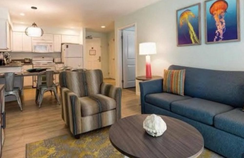 Mission Valley Apartment | San Diego Mission Valley 2BR 1.5 Bath - Full Kitchen, Pool, Spa, Exercise Room