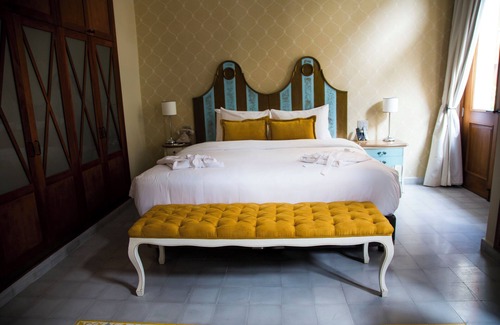 El Chorrillo Hotel | San Felipe Junior Suite: Historia, Encanto y Comodidad