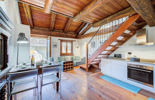 Oulx Apartment | San Marco Lodge Apt Mountain Retreat