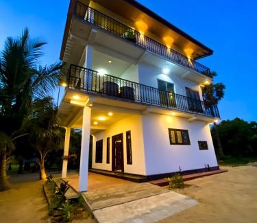 Pasikuda Bed & Breakfast | Sana Kuna Holiday Resort