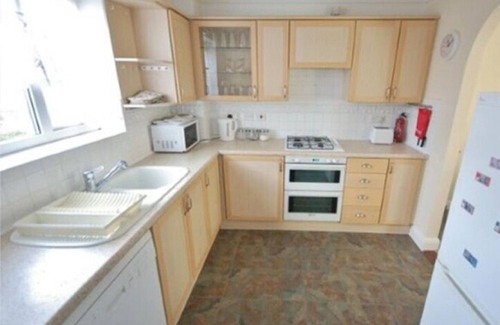 Clacton-on-Sea House | Sand Castles ~ Beachfront town house