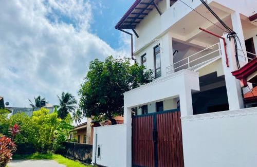 Kudapaduwa House | Sand & Surf Guest House