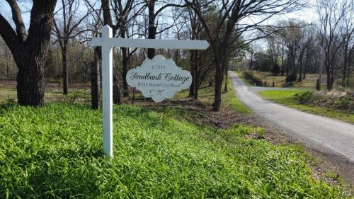 Creal Springs House | Sandbank Cottage