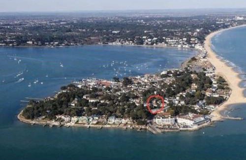 Sandbanks Apartment | Sandbanks Ground Floor 2 Bed Apt, beach 3mins walk