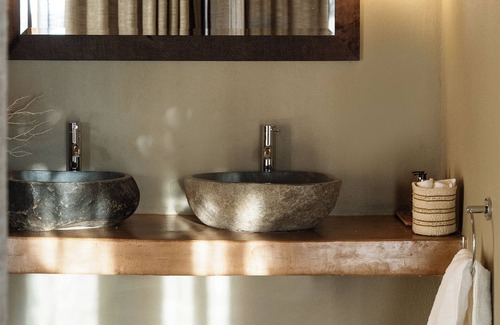 Sandfontein Cabin | Sandfontein Lodge & Nature Reserve