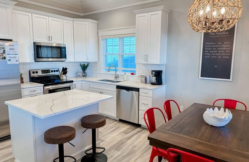Celina Cottage | Sandlot: A Cozy Lakeside Cottage