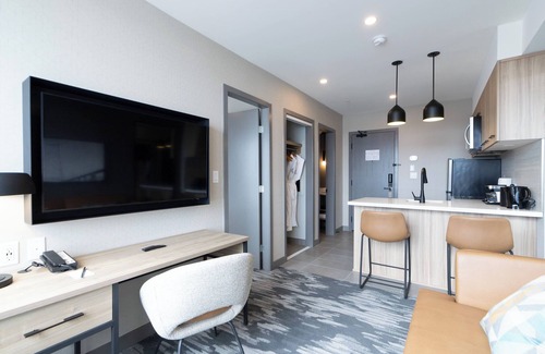 Las Colinas Hotel | Sandman Signature Dallas Las Colinas Hotel & Suites