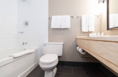 Downtown Edmonton Hotel | Sandman Signature Edmonton Downtown Hotel