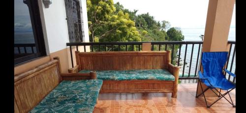 Oslob House | Sandra's Holiday House