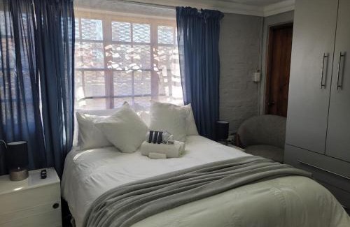 Ladybrand House | Sandstone Escape Guesthouse