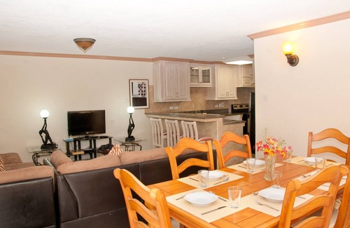 Holder's Hill Condo | Sandy Bliss Condominiums